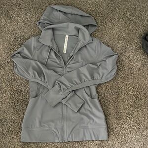 Lululemon Beyond the Studio jacket size 8